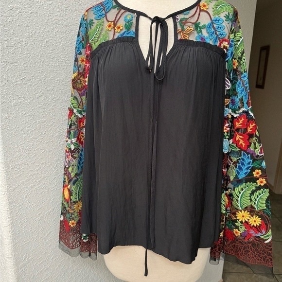 Embroidered Floral Black Top - Picture 4 of 8